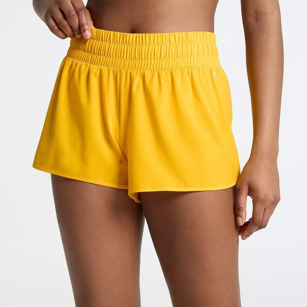 DSG Stride High-Rise Short Womens M University Gold New With Tags lightweight